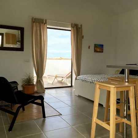Luna Apartment *
