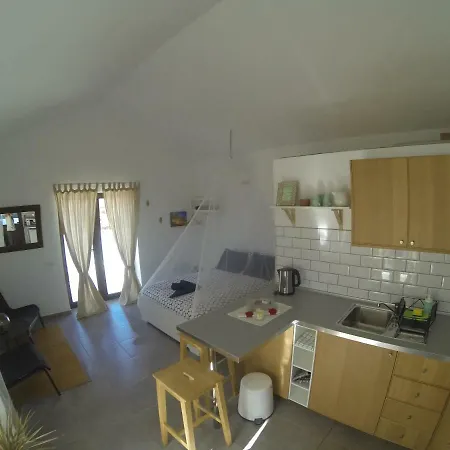 Luna Apartment